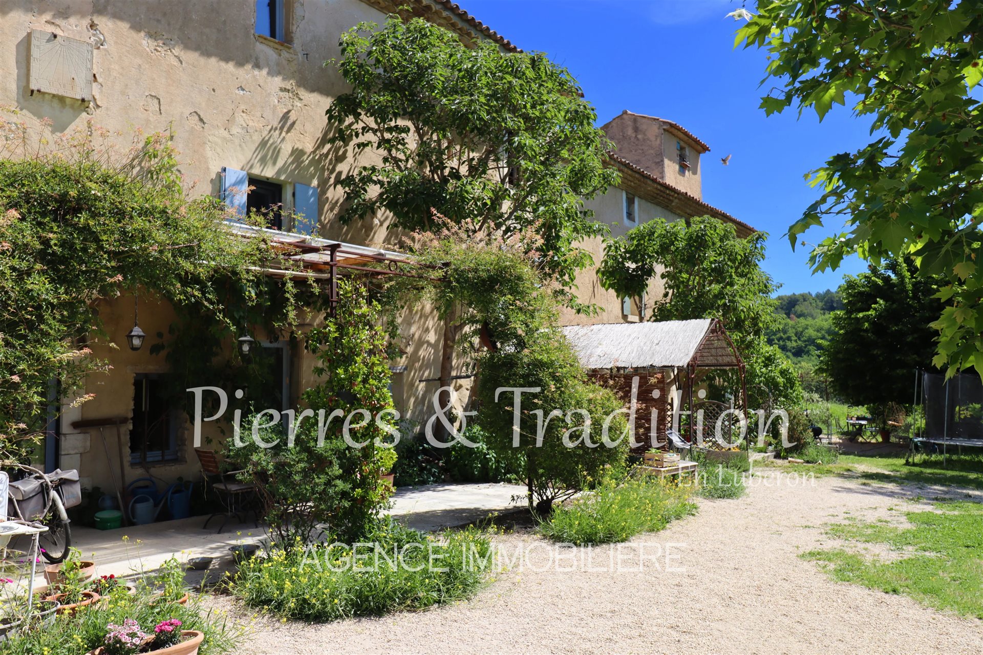 Maison à vendre, 685m², Apt