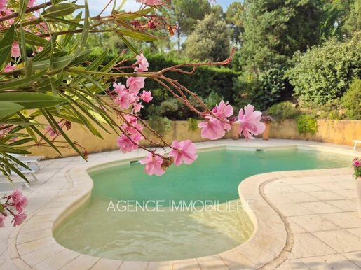 Maison 6 pièces 120 m² · à Roussillon · 120 m² · 495 000 €