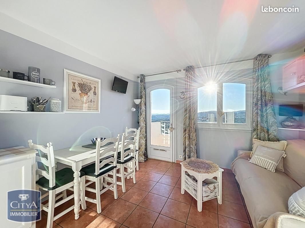 Appartement à vendre, 25m², Roquebrune-sur-Argens