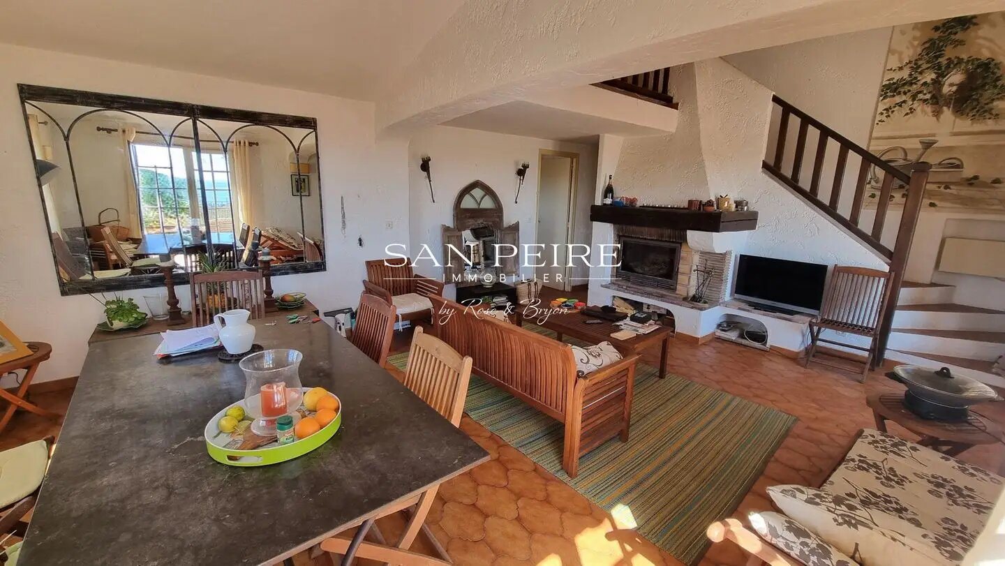 Maison à vendre, 165m², Roquebrune-sur-Argens