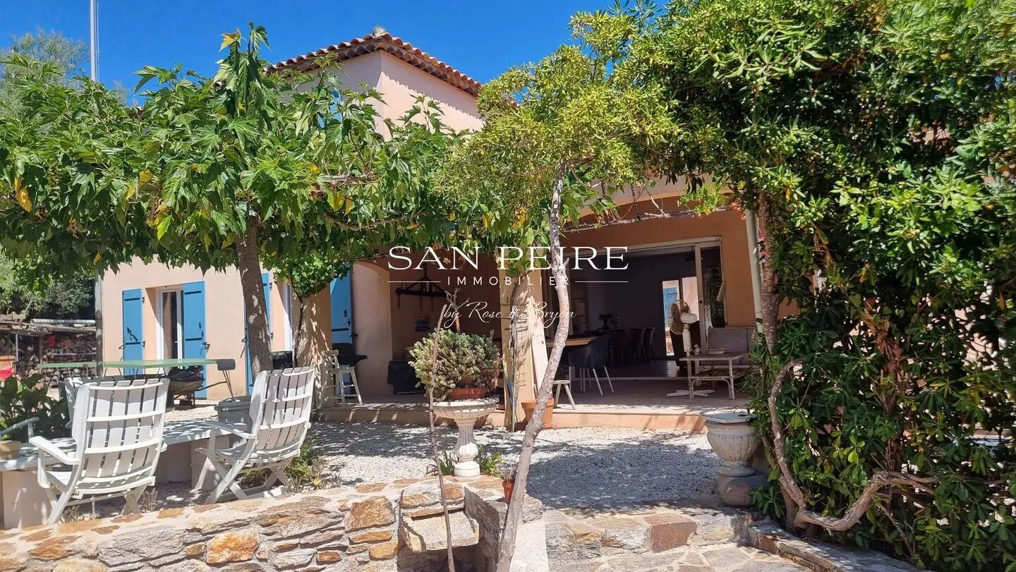 Maison à vendre, 165m², Roquebrune-sur-Argens
