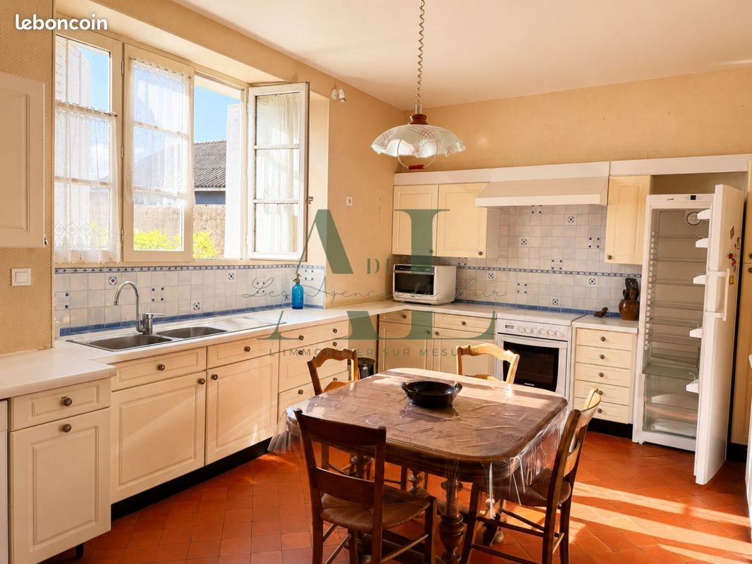 Maison à vendre, 177m², Pontvallain