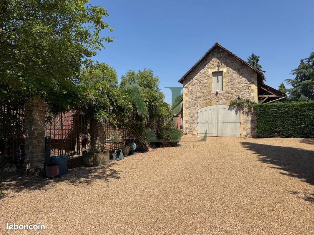 Maison à vendre, 350m², La Flèche