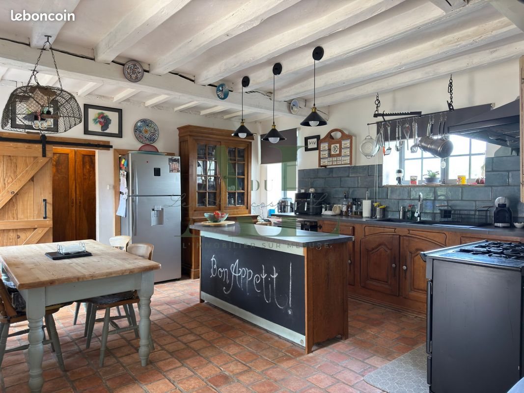 Maison à vendre, 160m², Noyant