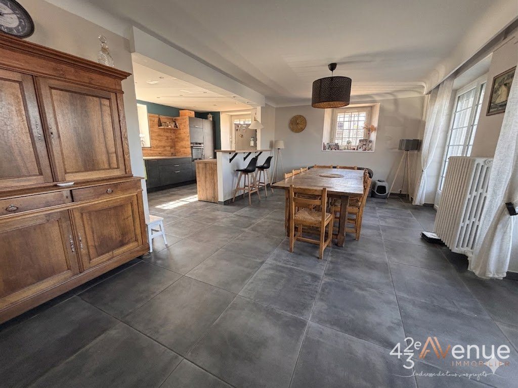 Maison à vendre, 225m², Monistrol-sur-Loire