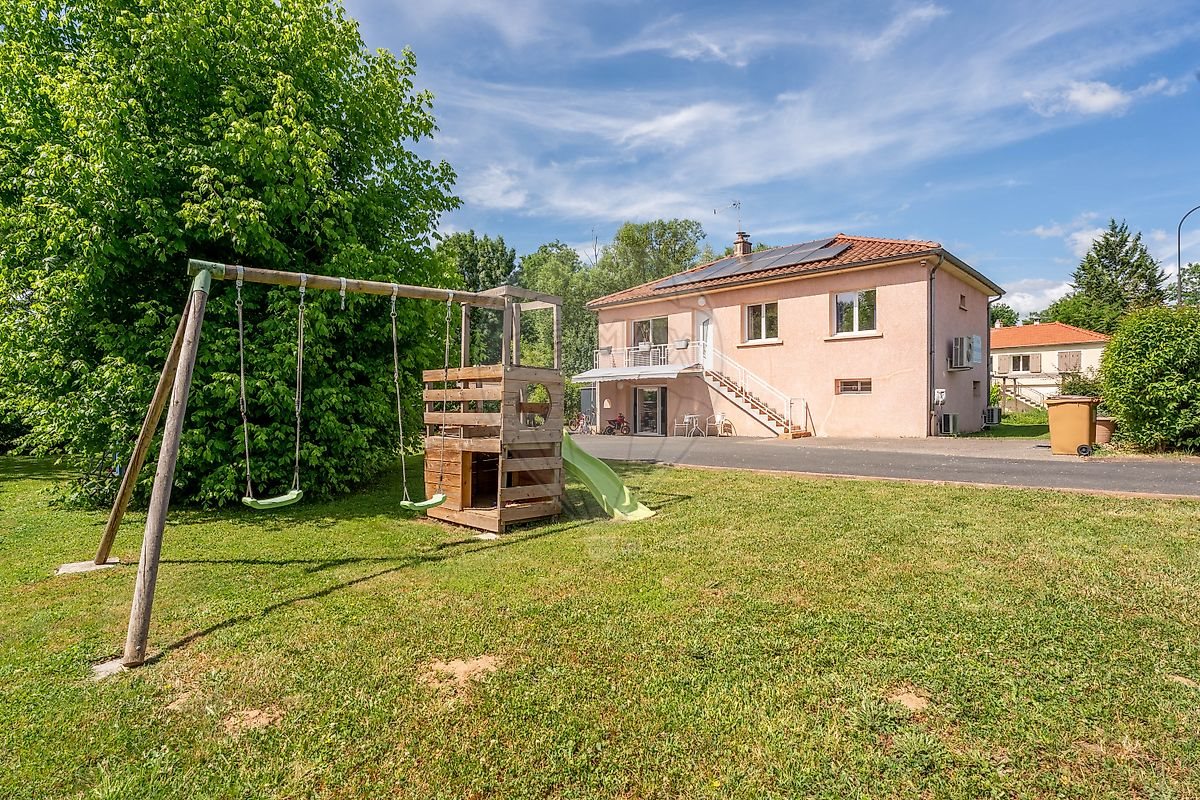 Maison à vendre, 137m², Arnas