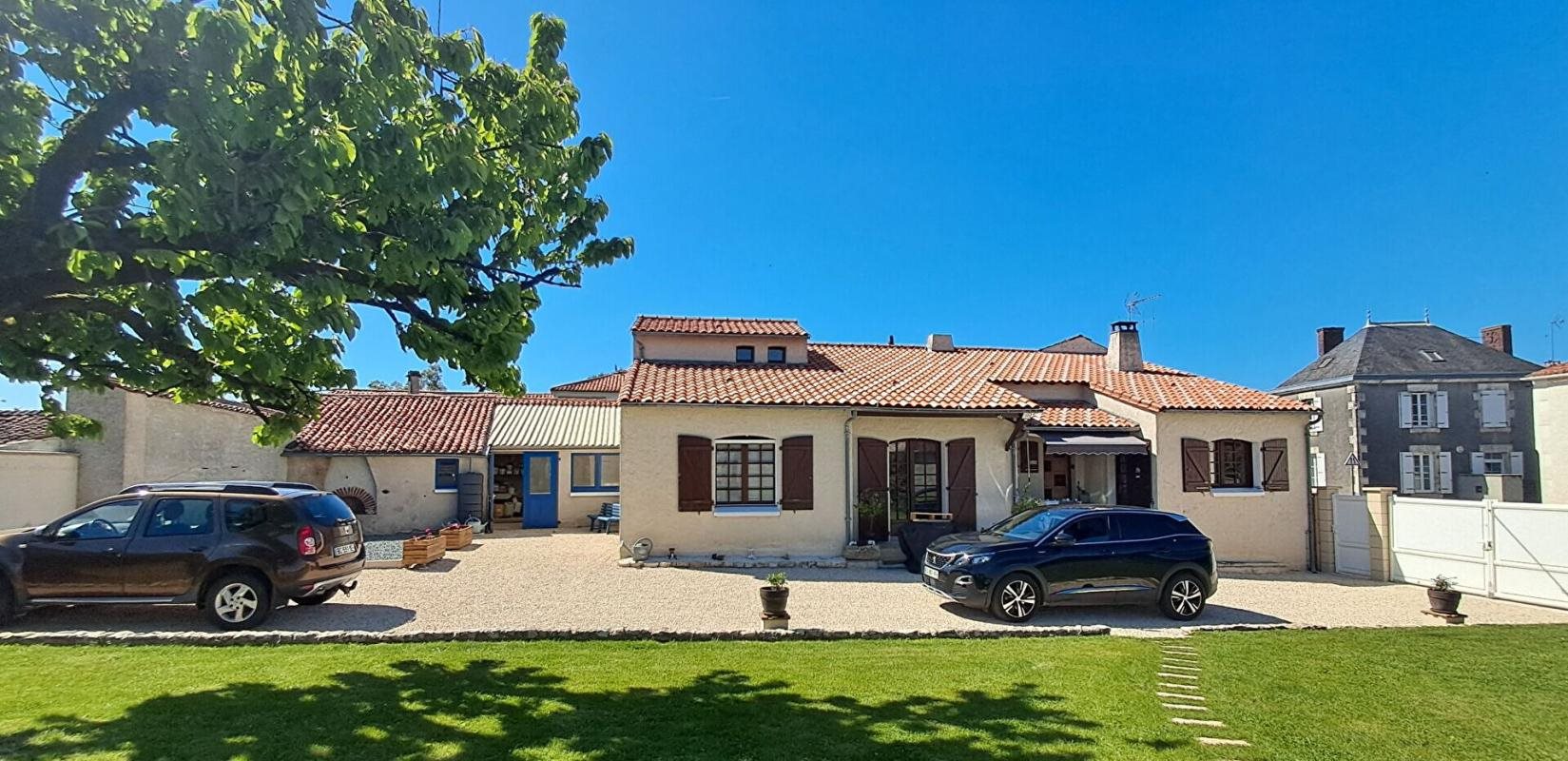 Maison à vendre, 137m², Petosse