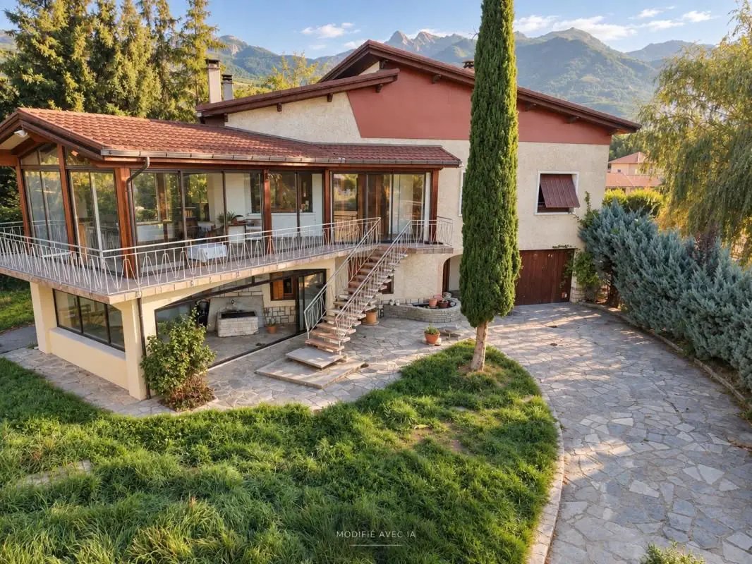 Maison à vendre, 185m², La Bâtie-Neuve