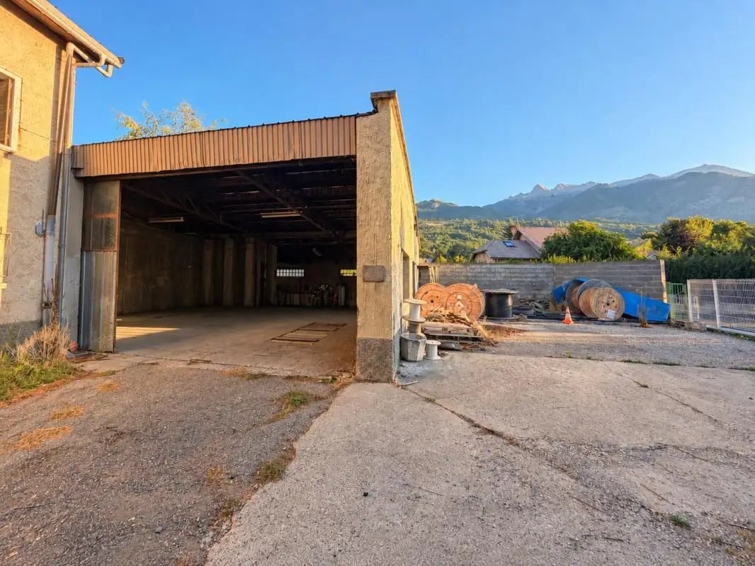 Maison à vendre, 185m², La Bâtie-Neuve