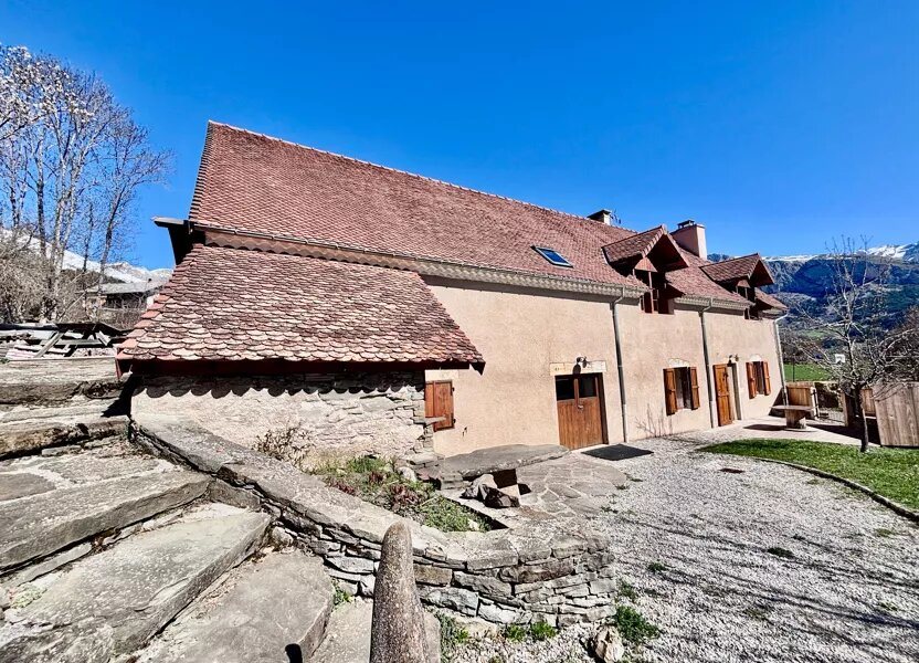 Maison à vendre, 240m², Saint-Etienne-en-Dévoluy