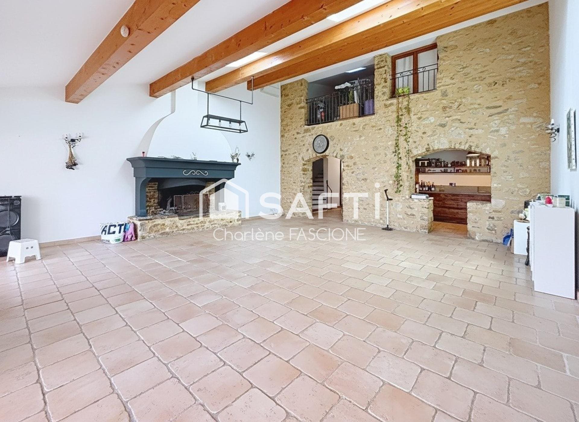 Maison à vendre, 170m², Carcès