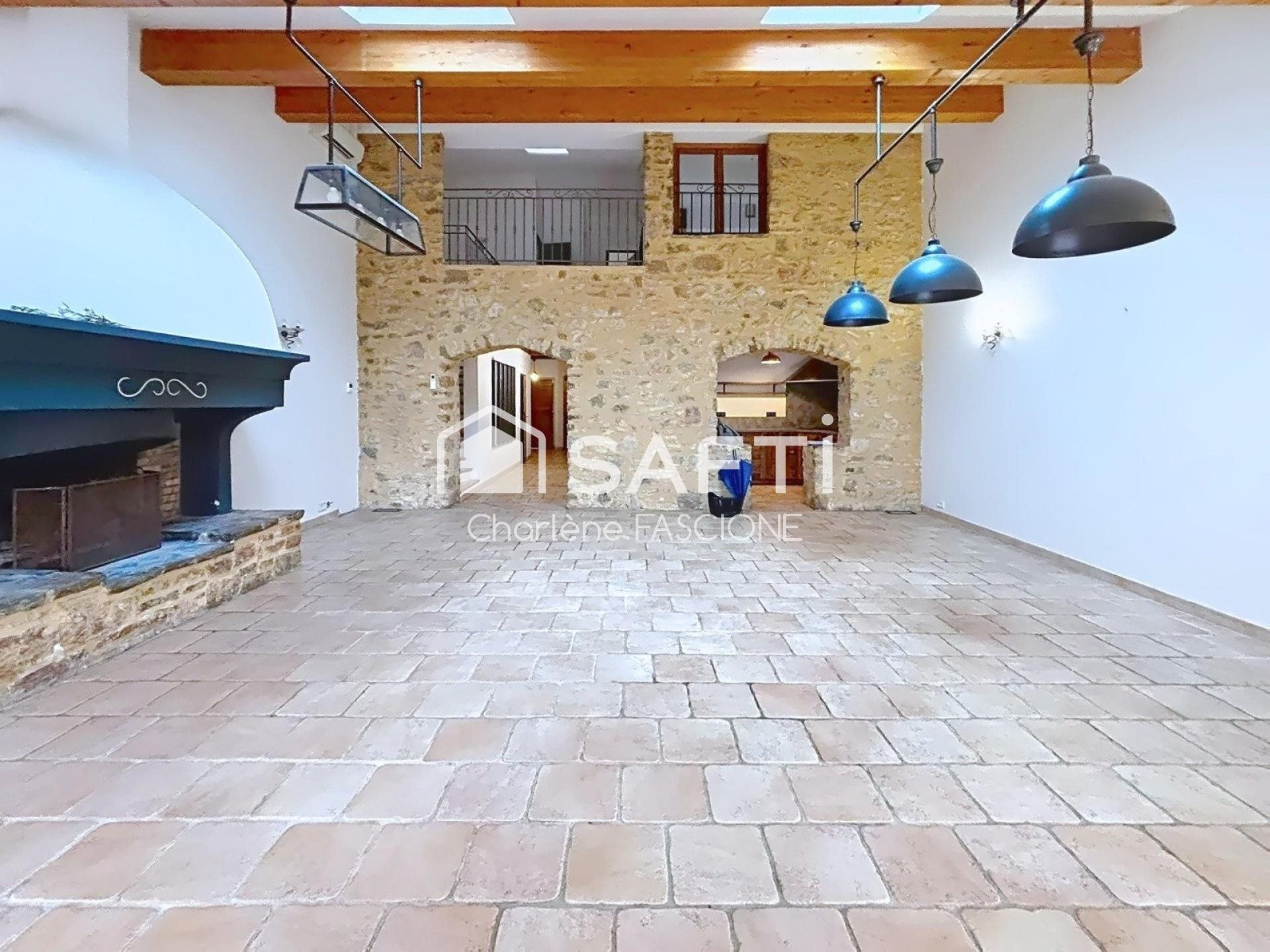 Maison à vendre, 170m², Carcès