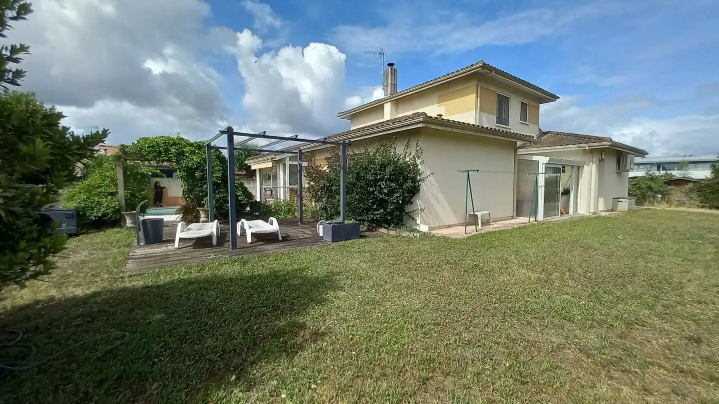 Maison à vendre, 152m², Parempuyre