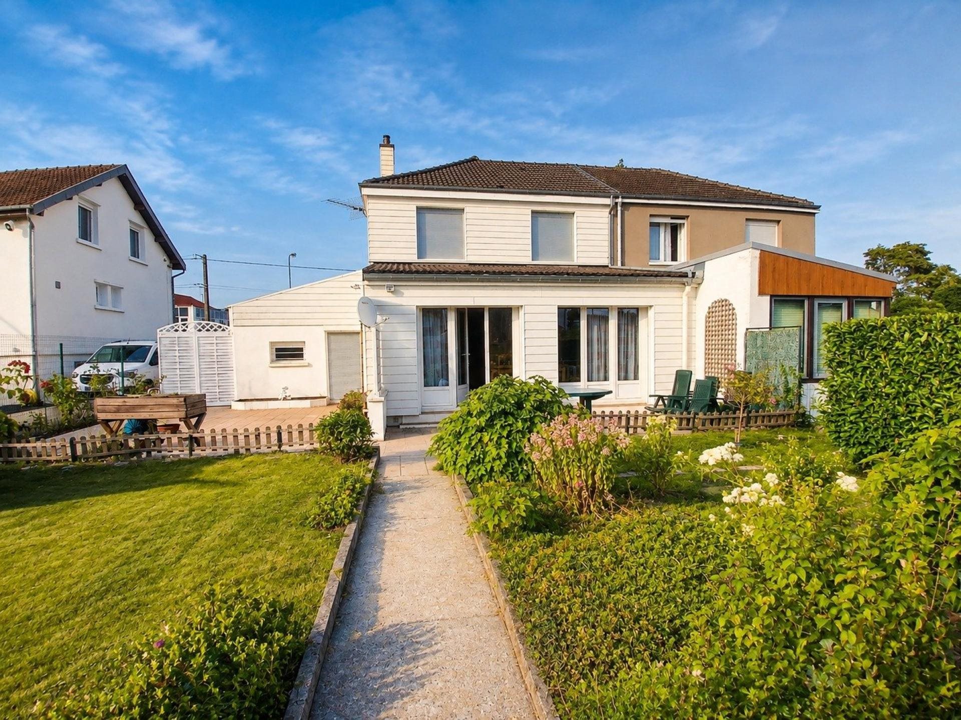 Maison à vendre, 106m², Warcq