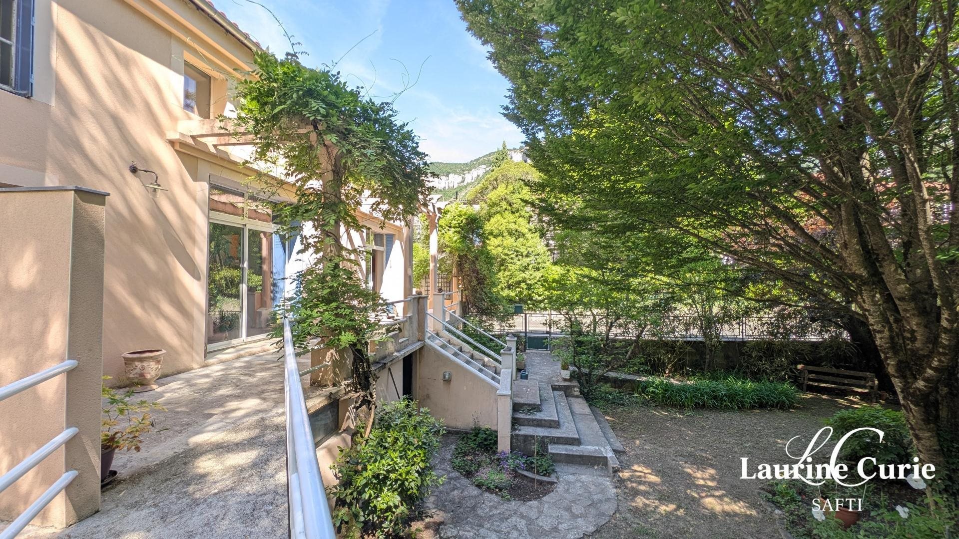 Maison à vendre, 216m², Millau