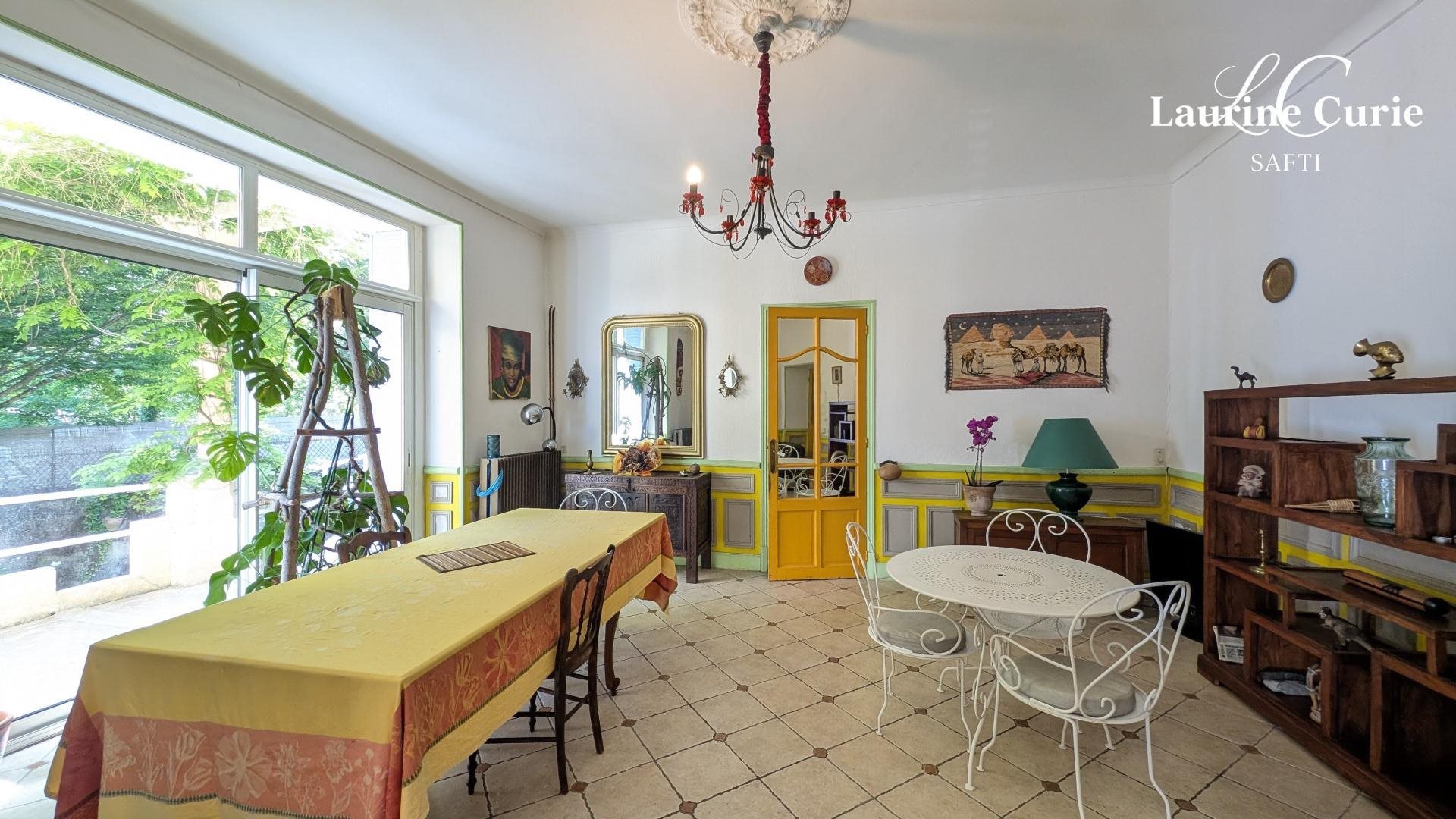 Maison à vendre, 216m², Millau