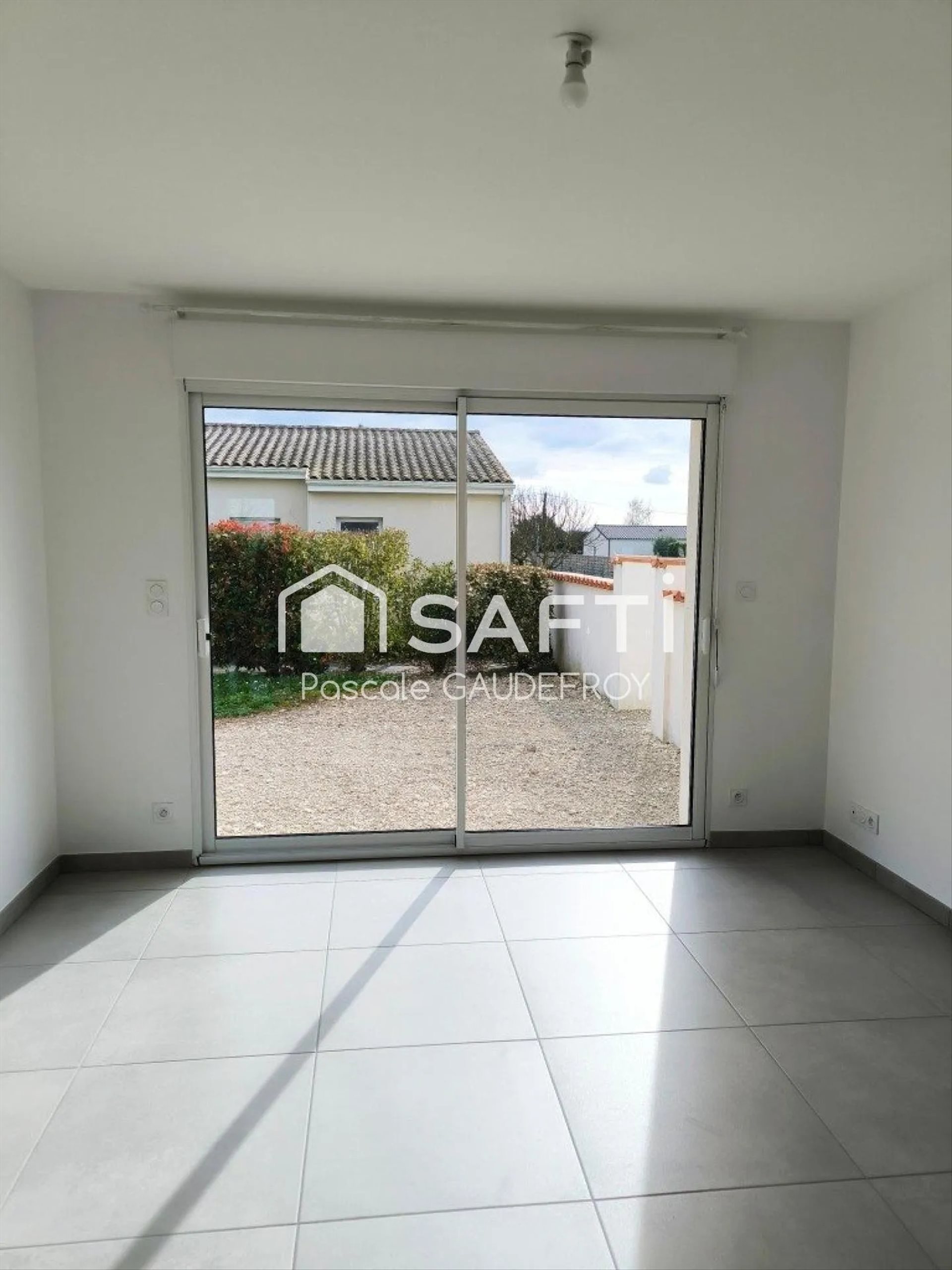 Maison à vendre, 85m², Saint-Simon-de-Pellouaille