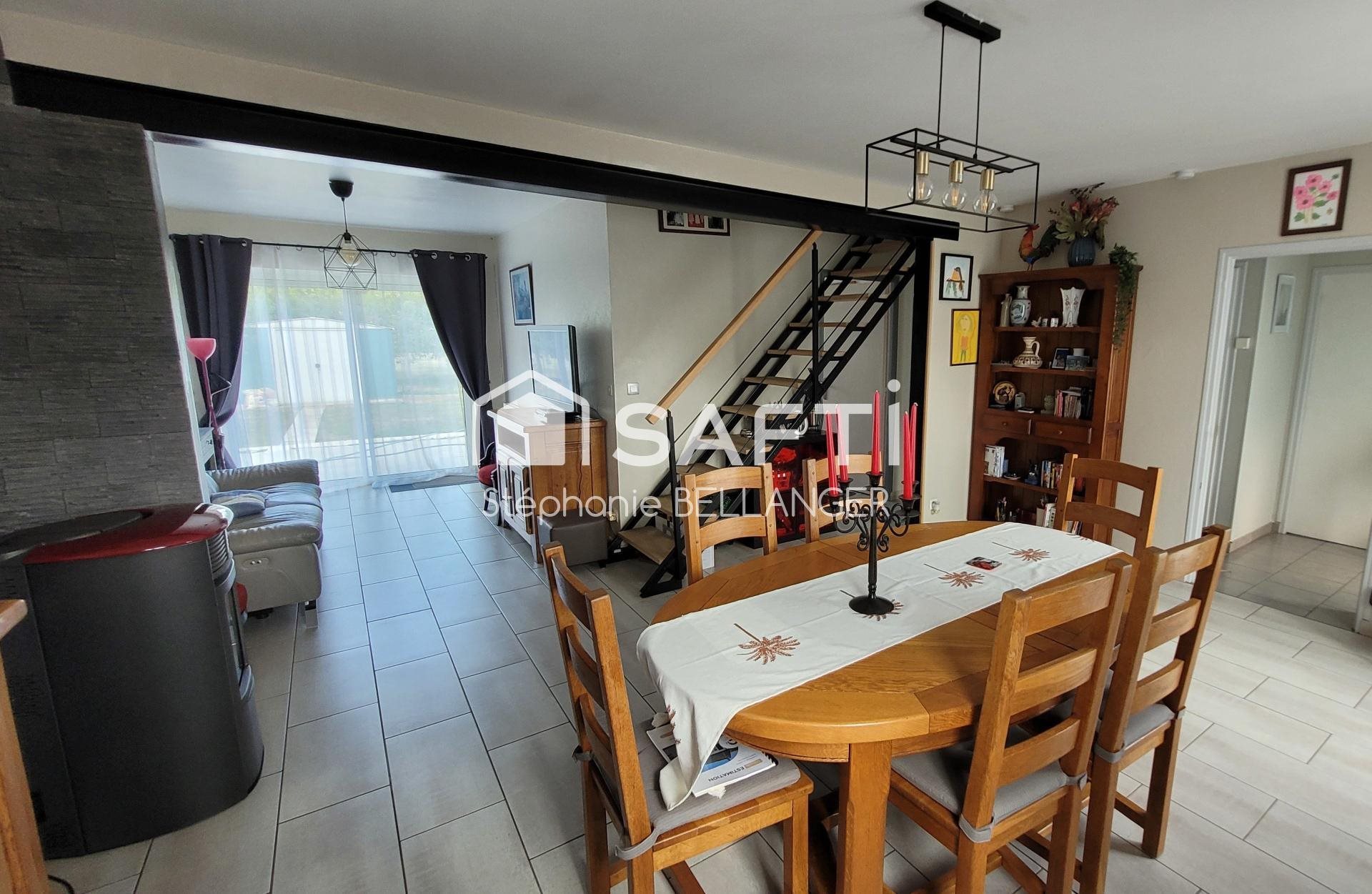 Maison à vendre, 111m², Sainte-Jamme-sur-Sarthe