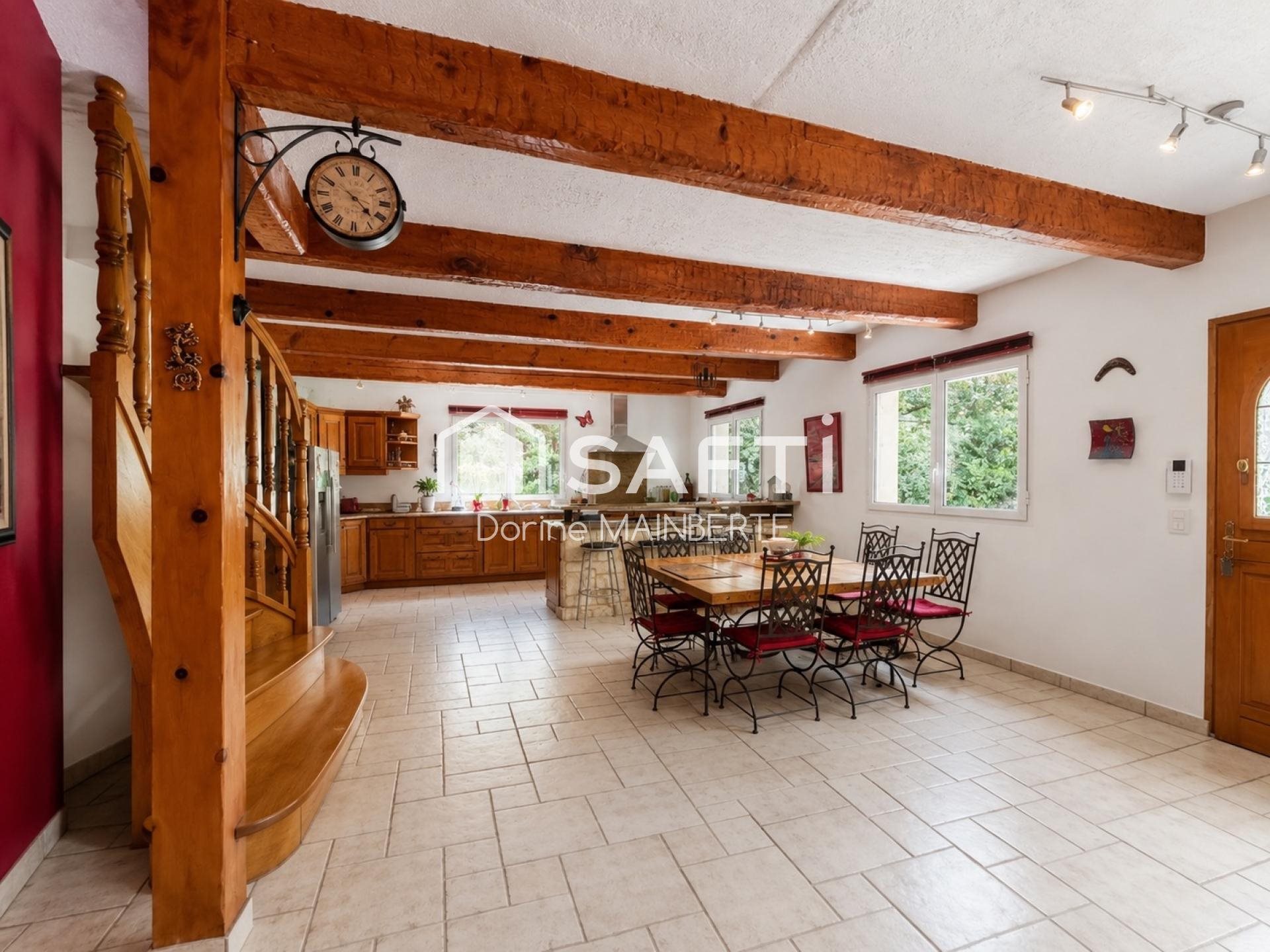 Maison à vendre, 268m², Evenos