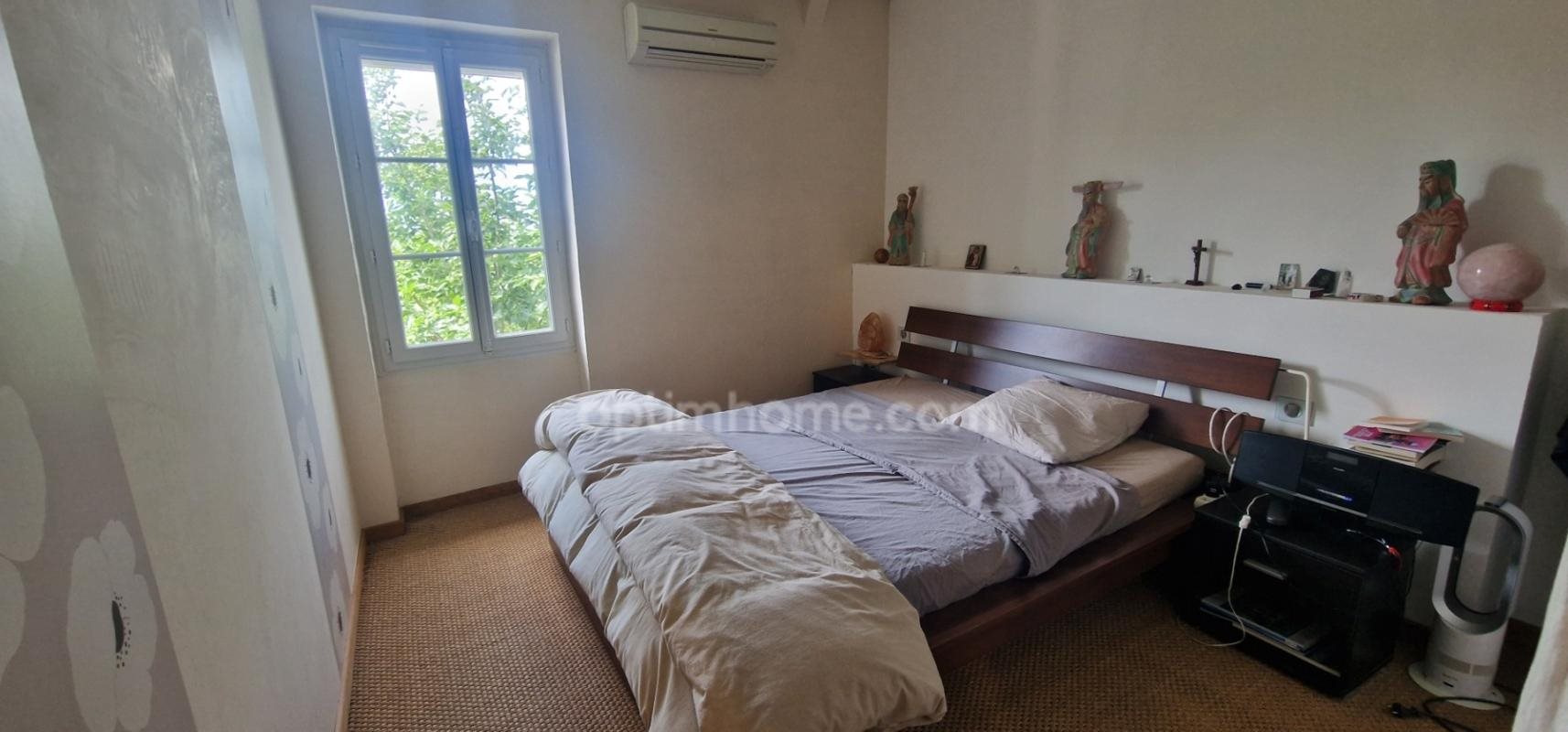 Maison à vendre, 72m², Saint-Mitre-les-Remparts