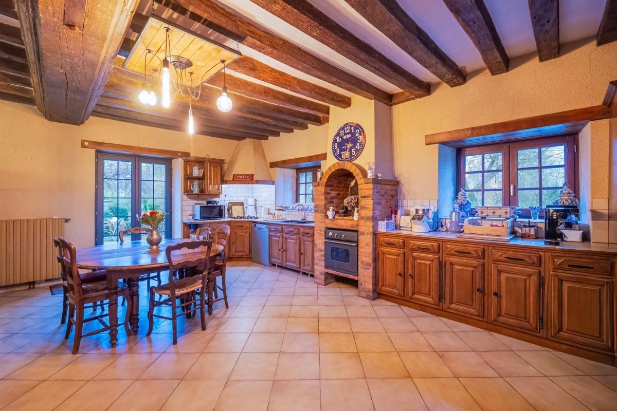 Maison à vendre, 240m², Saint-Jean-d'Assé