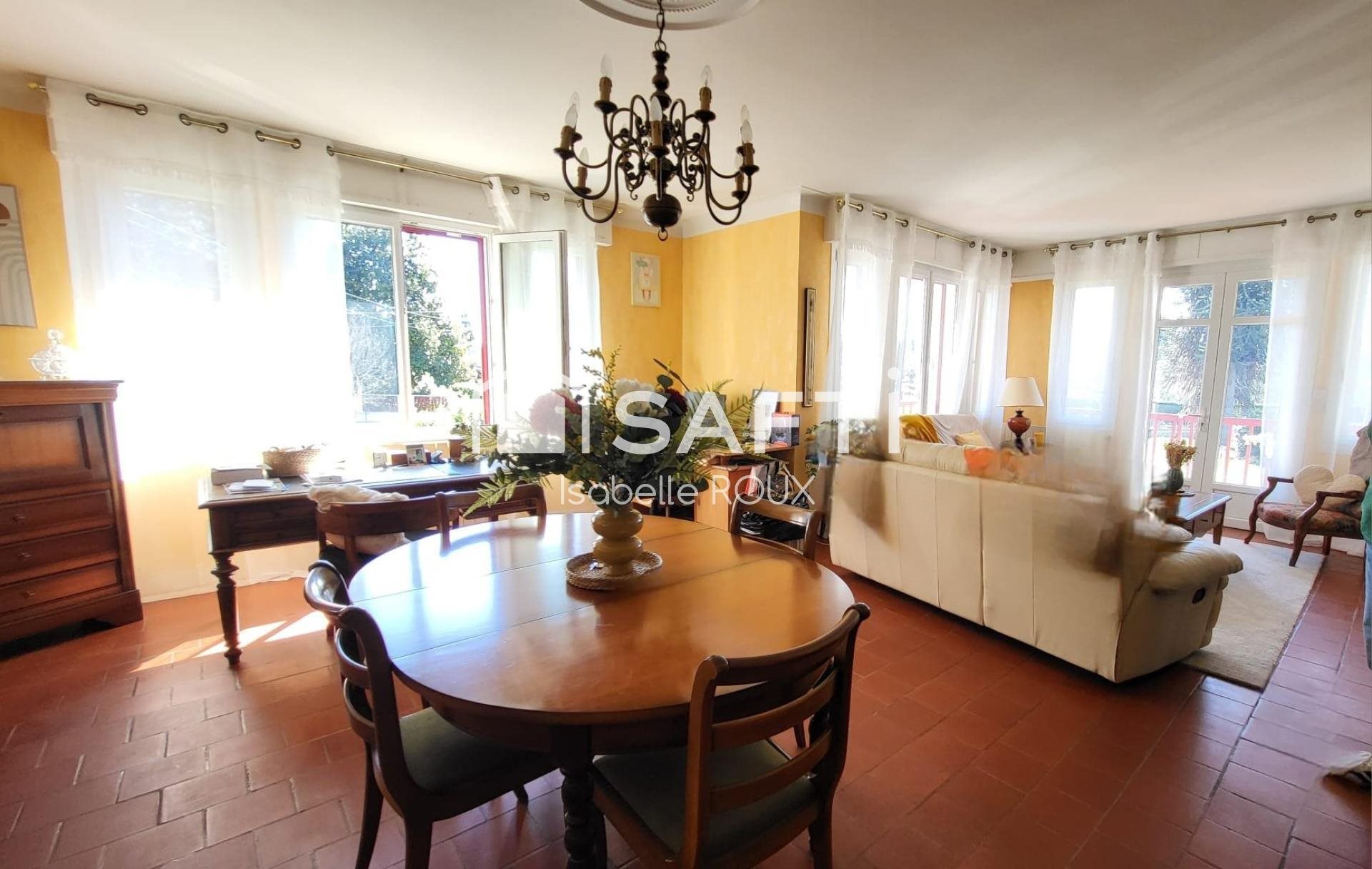 Maison à vendre, 225m², Bordes