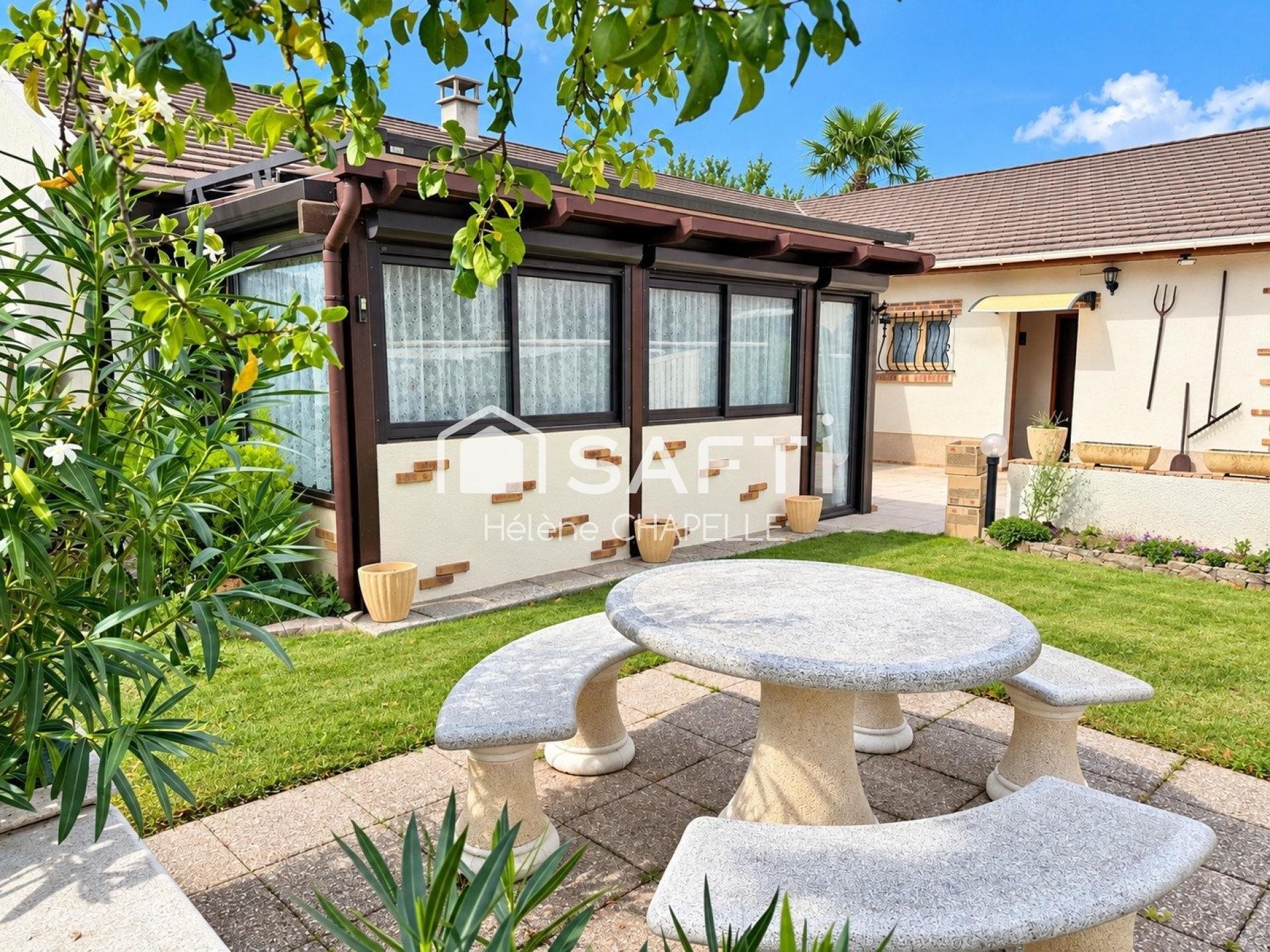 Maison à vendre, 81m², Belle-Eglise
