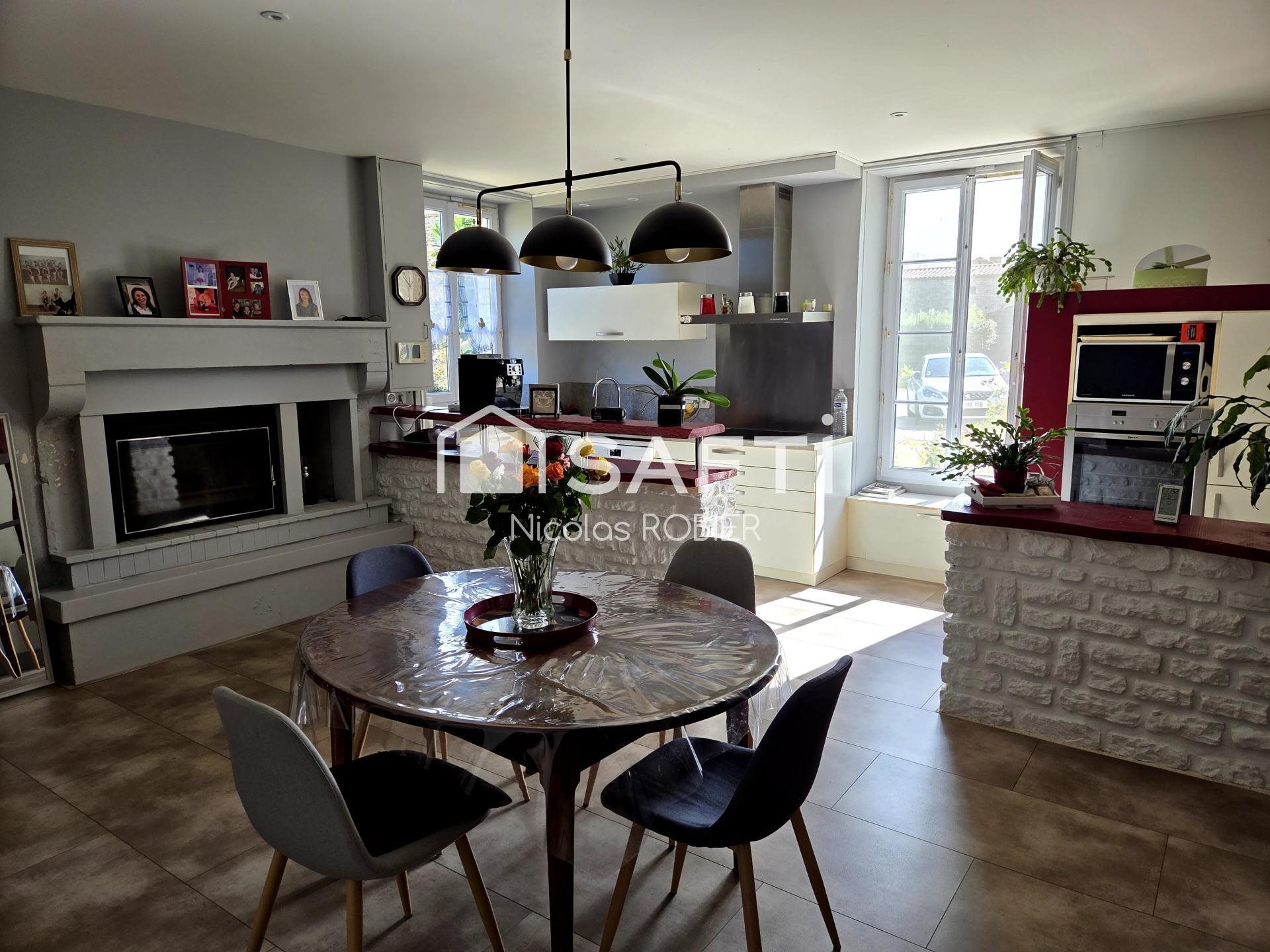 Maison à vendre, 268m², Cherveux