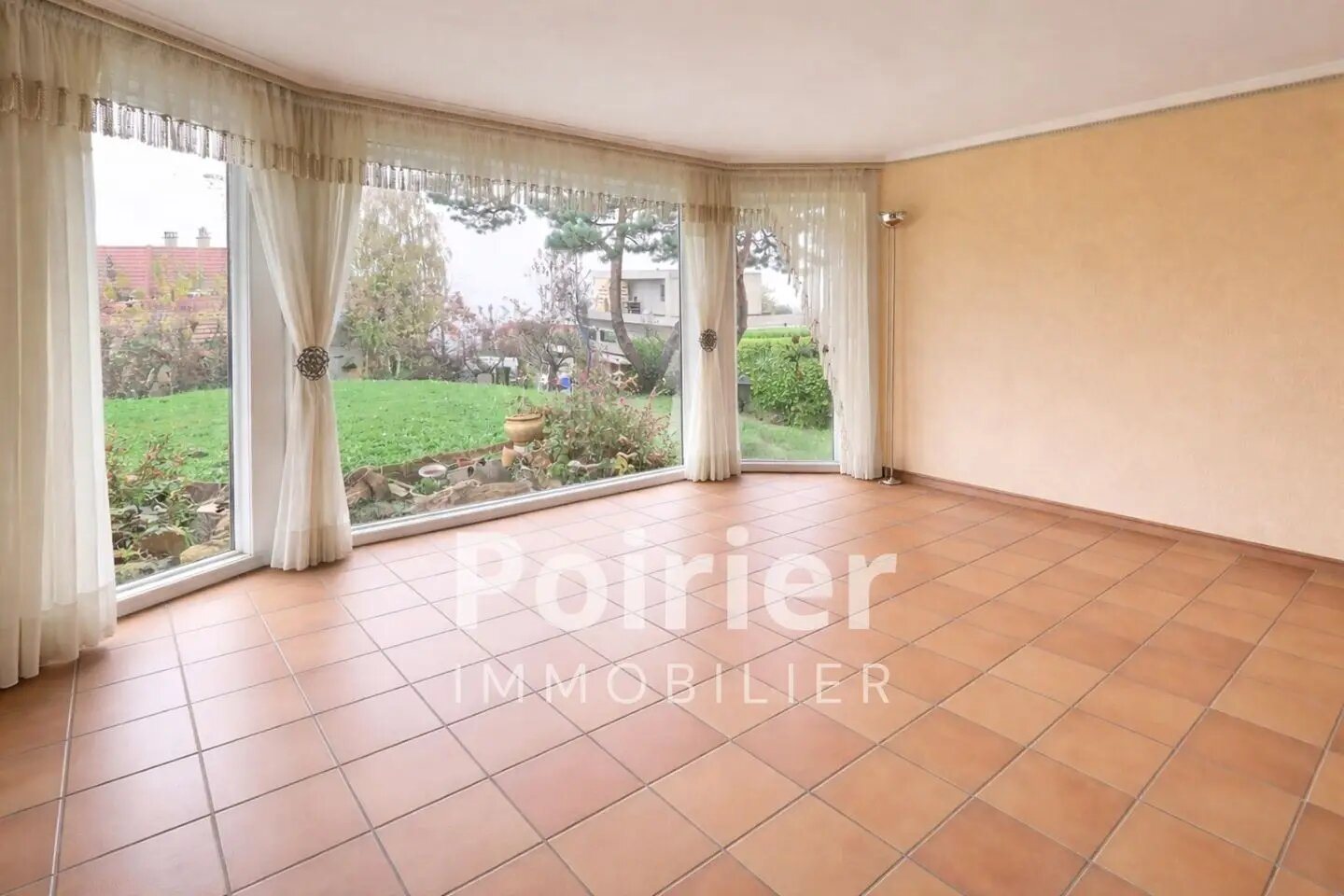 Maison à vendre, 201m², Loisin