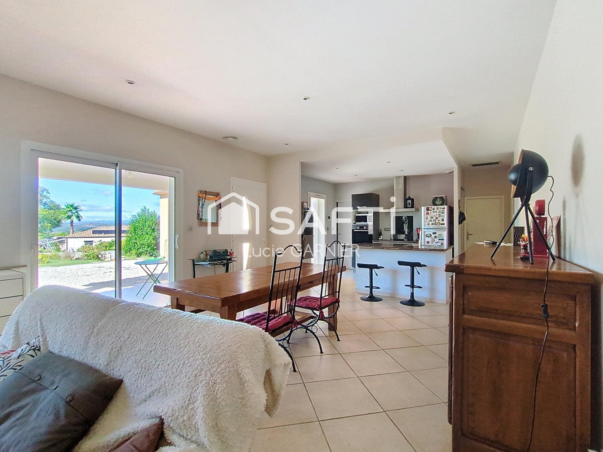 Maison à vendre, 138m², Corneilhan