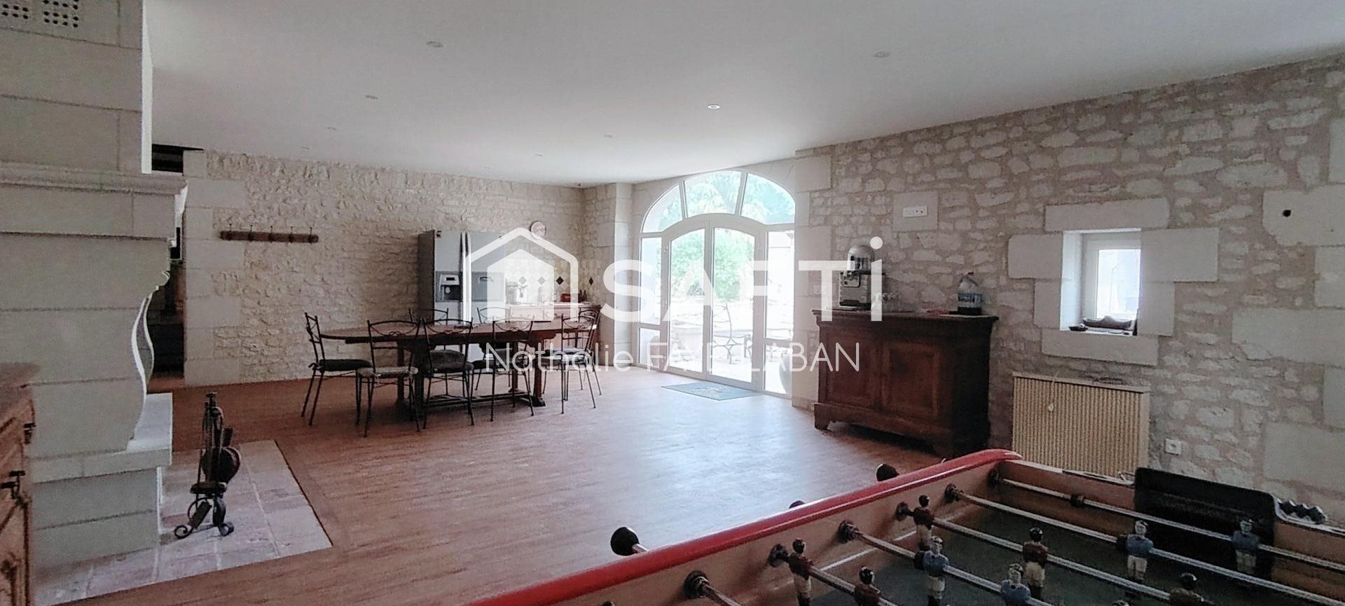Maison à vendre, 325m², Naintré