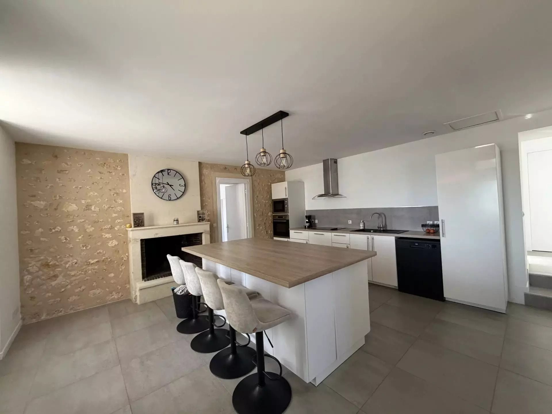 Maison à vendre, 114m², Saint-Bonnet-sur-Gironde