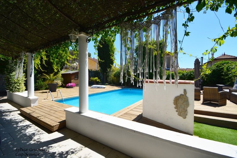 Maison à vendre, 194m², Rognac