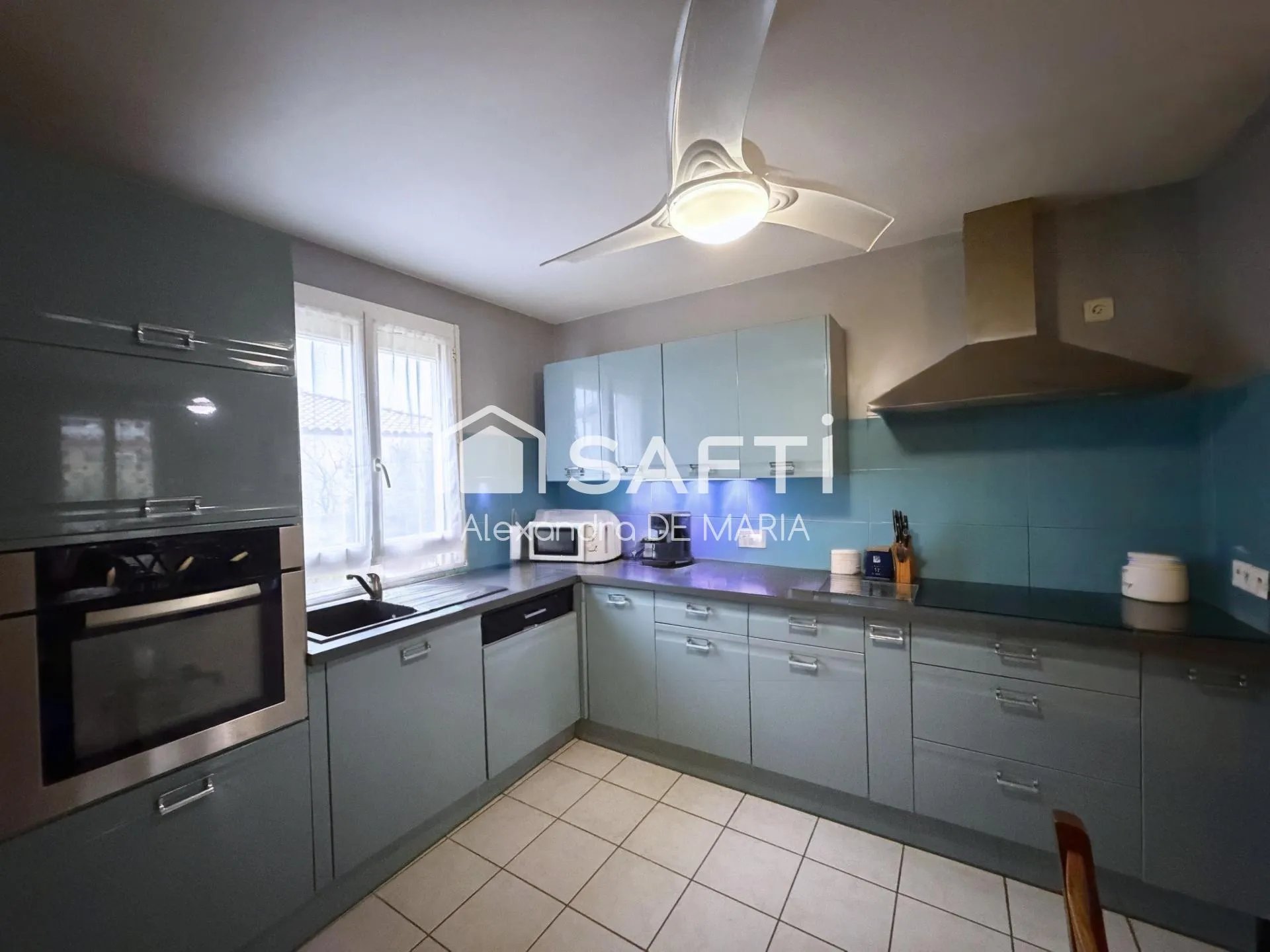 Maison à vendre, 94m², Caves