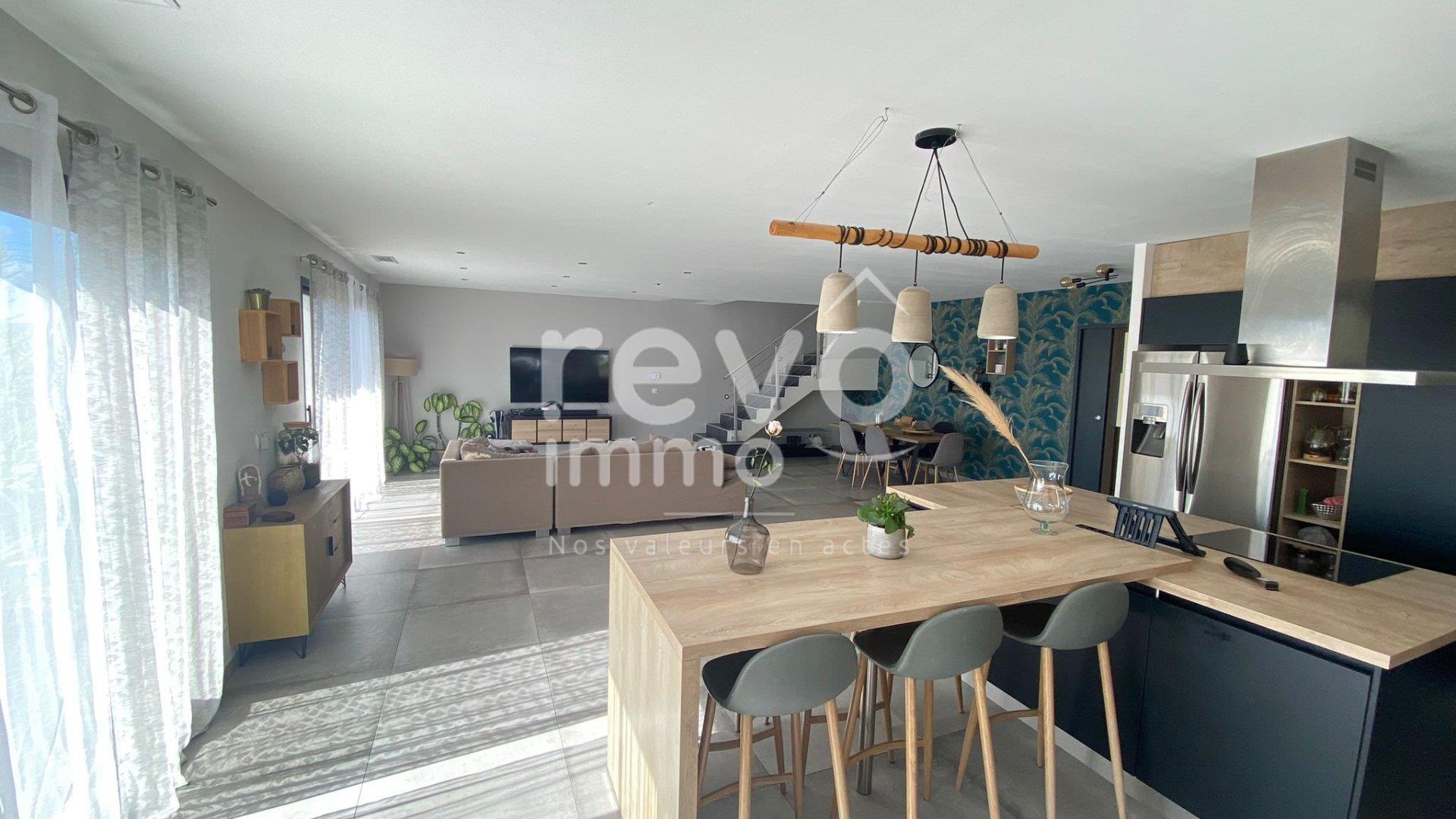 Maison à vendre, 215m², Paulhan