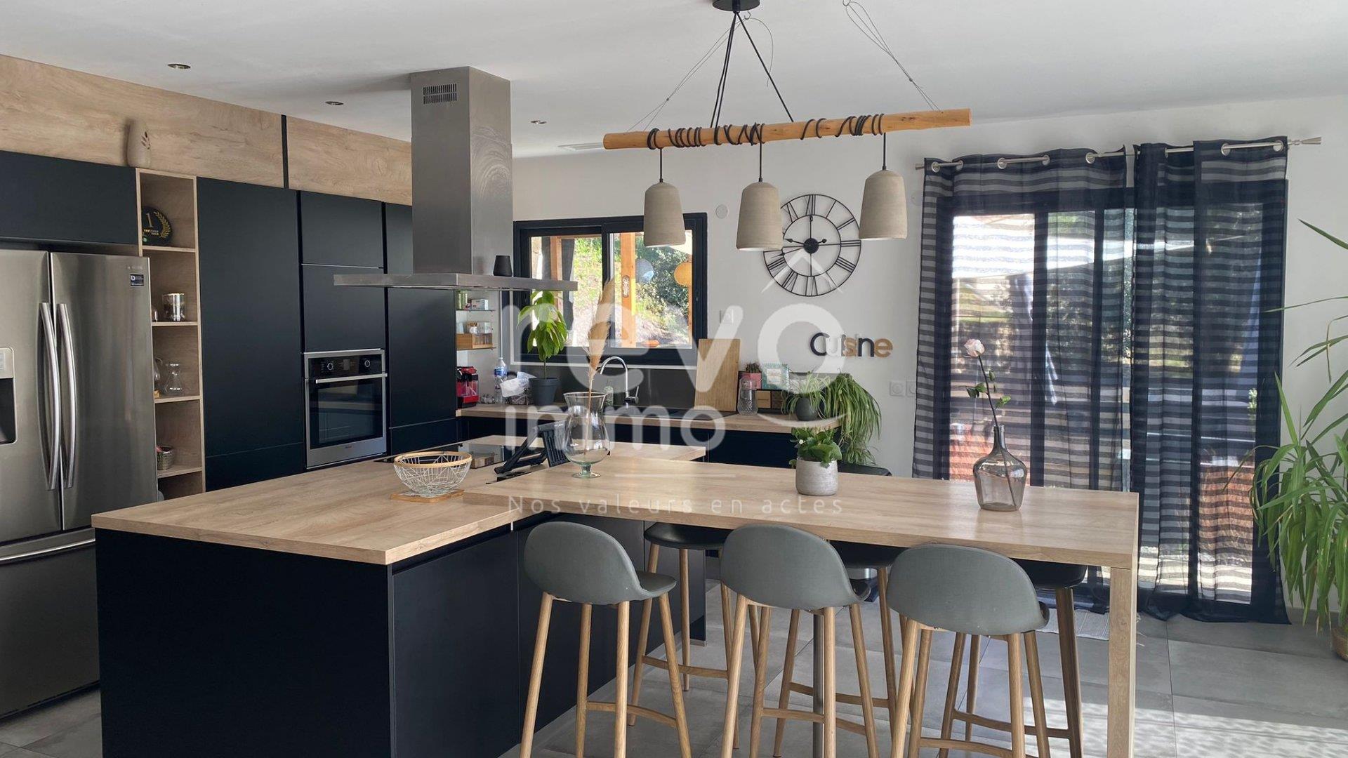 Maison à vendre, 215m², Paulhan
