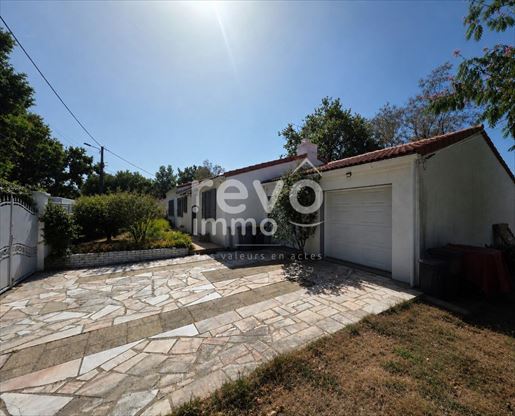 Maison 4 pièces 166 m² · à Geneston · 166 m² · 355 000 €