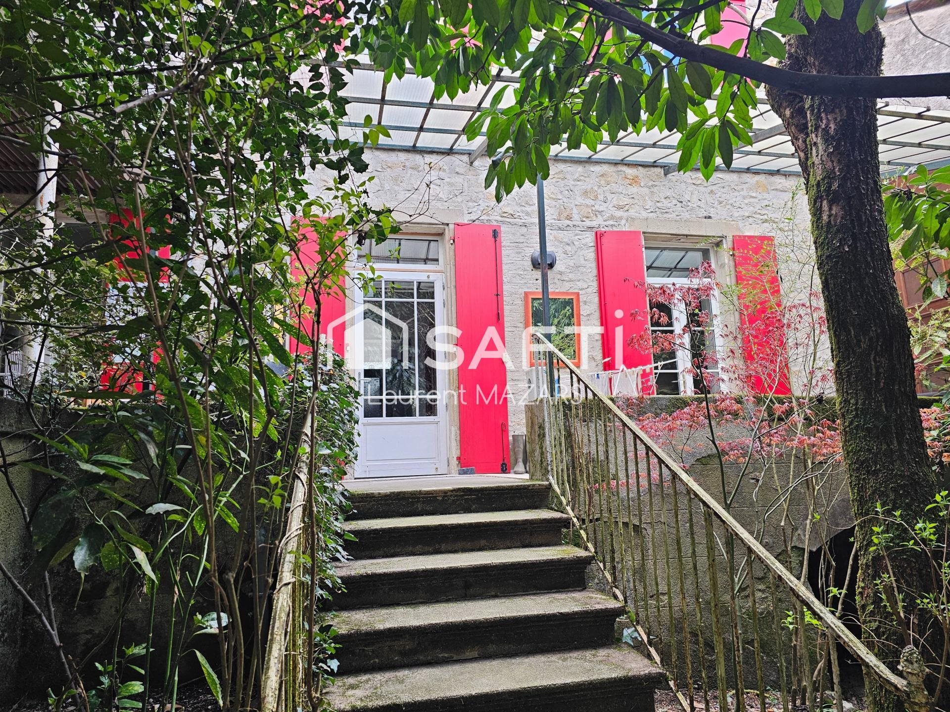Maison à vendre, 240m², Figeac