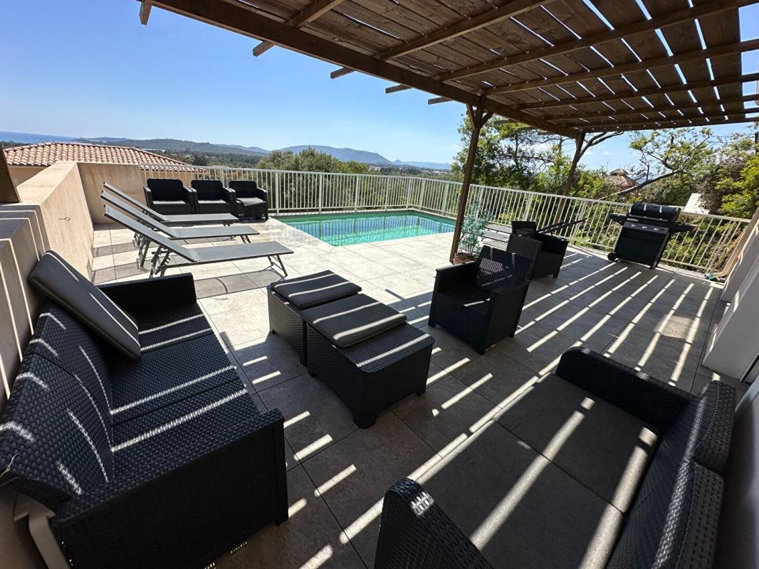 Maison à vendre, 100m², Lecci
