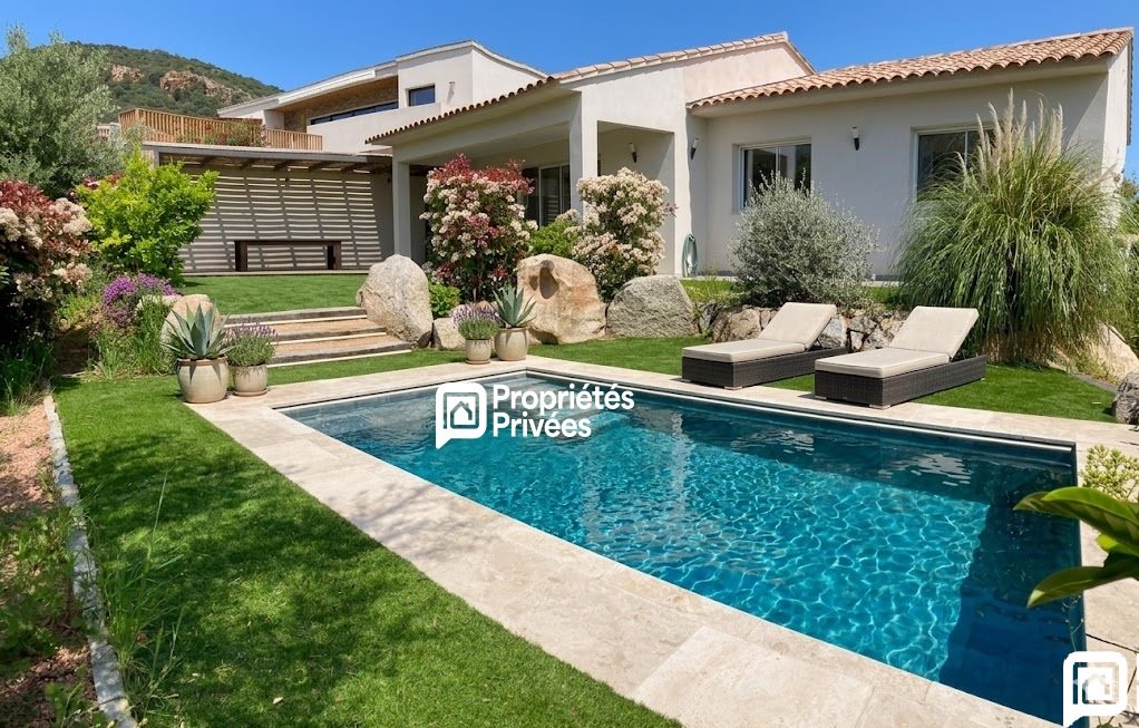 Maison à vendre, 109m², Sainte-Lucie de Porto-Vecchio