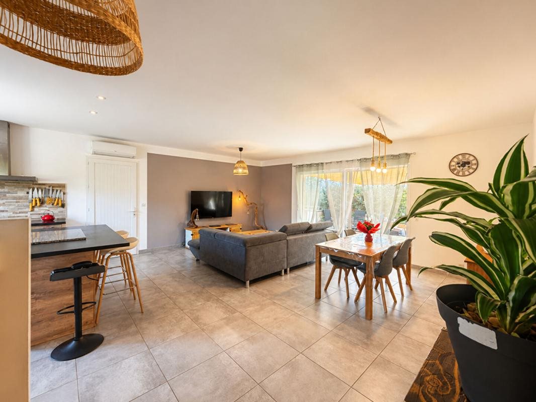 Maison à vendre, 90m², Sainte-Lucie de Porto-Vecchio