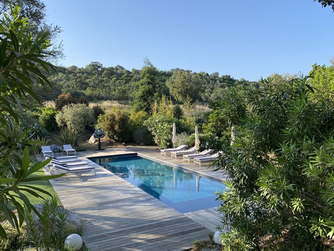 Maison à vendre, 200m², Sainte-Lucie de Porto-Vecchio