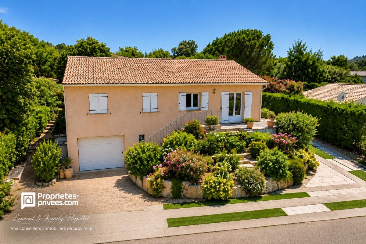 Maison à vendre, 103m², Sainte-Lucie de Porto-Vecchio