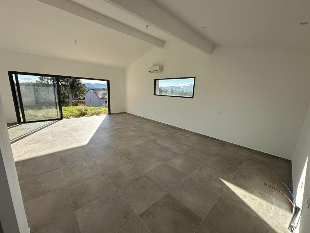 Maison à vendre, 105m², Sainte-Lucie de Porto-Vecchio