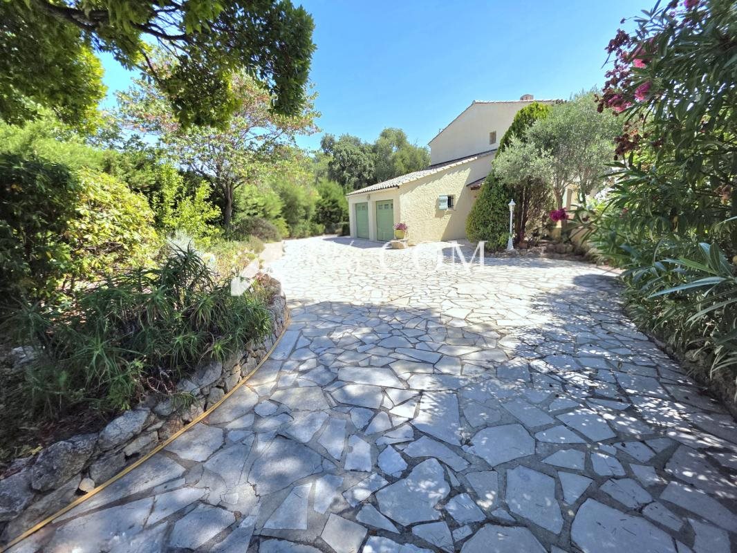 Maison à vendre, 137m², Saint-Raphaël