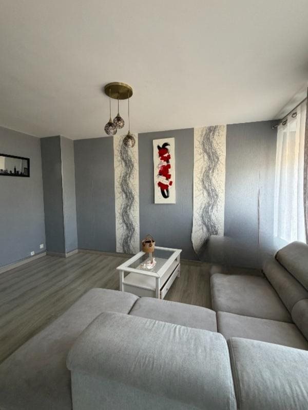 Maison à vendre, 102m², Soyaux