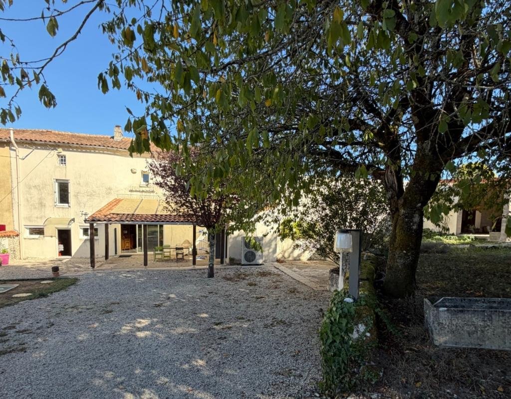 Maison à vendre, 191m², Mornac