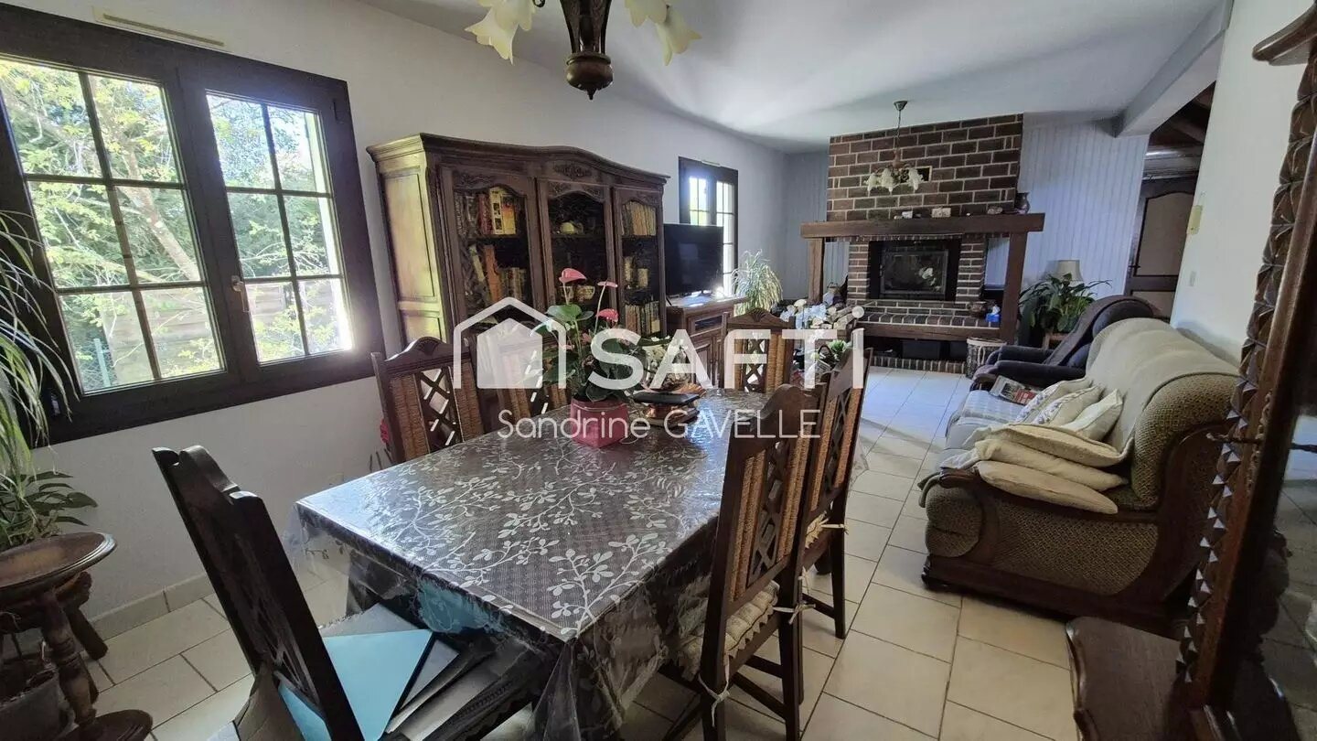 Maison à vendre, 136m², Saint-Lyé