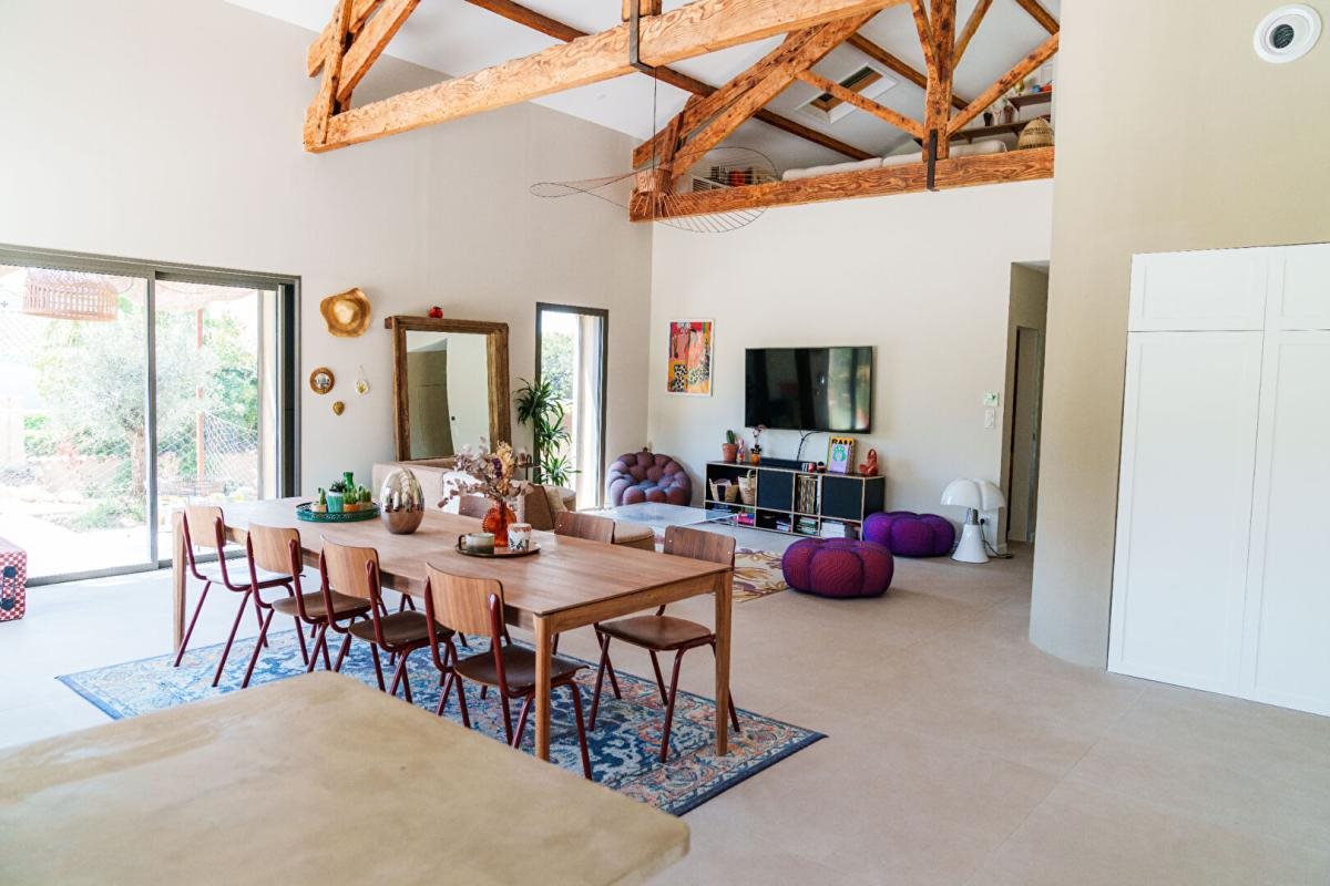 Maison à vendre, 135m², Saint-Mitre-les-Remparts