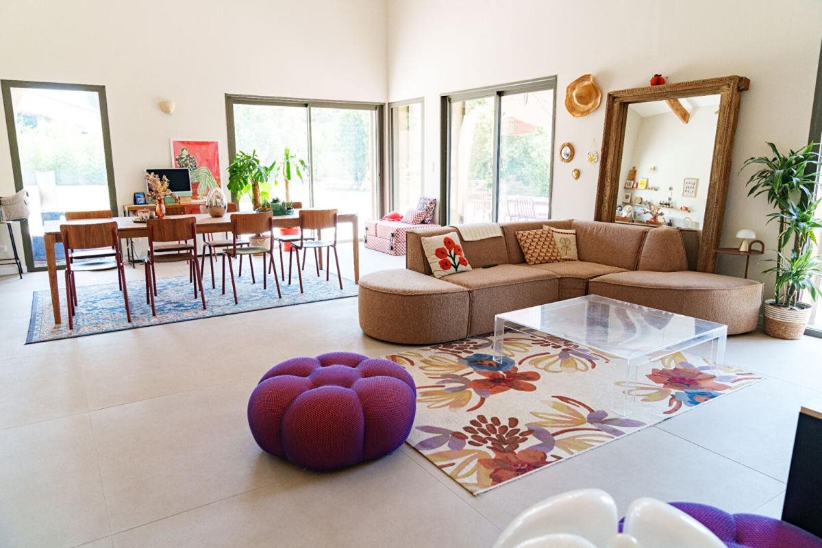 Maison à vendre, 135m², Saint-Mitre-les-Remparts